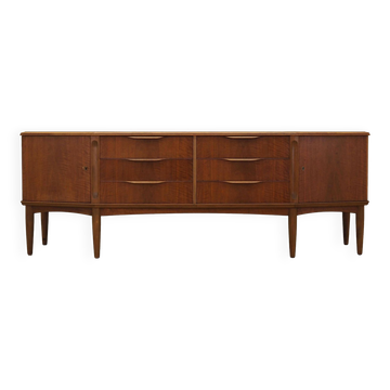 Buffet en noyer, design danois, années 1960, production : Danemark