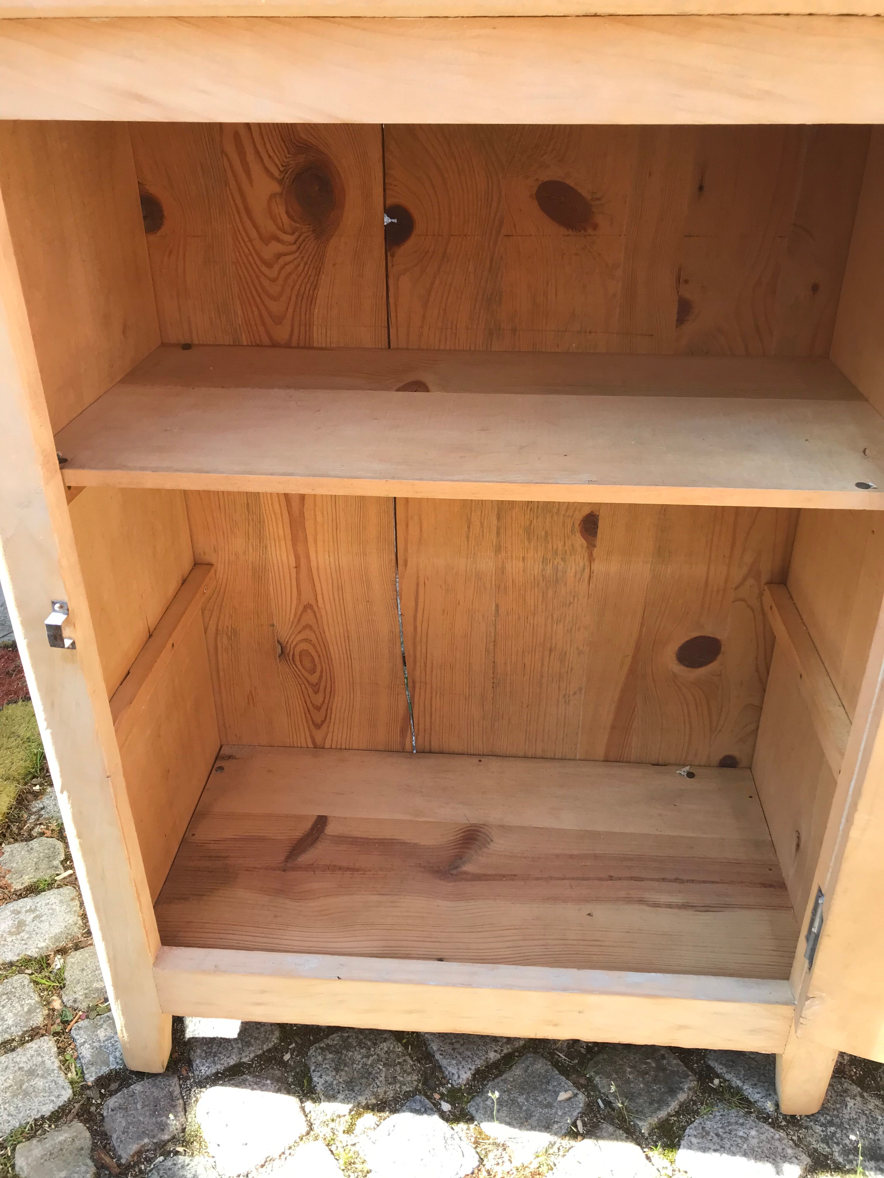 Small confiturier Paris buffet