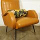 Fauteuil Italien simili cuir camel & son coussin 1960
