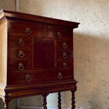 Cabinet in walnut of the nineteenth century