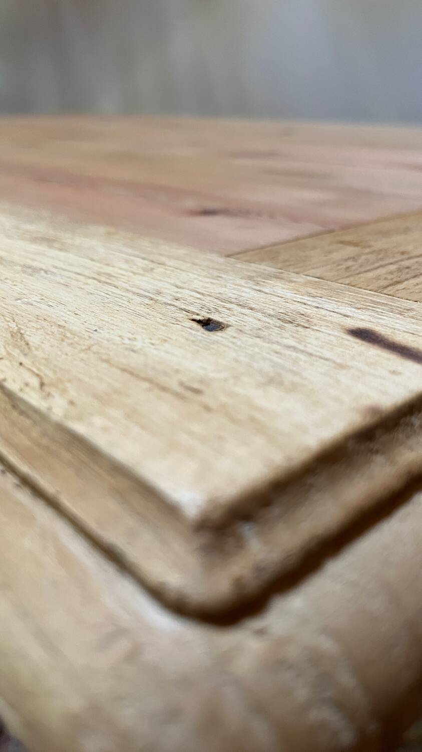 Bistro table