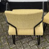 Paire de fauteuils de la collection Viko