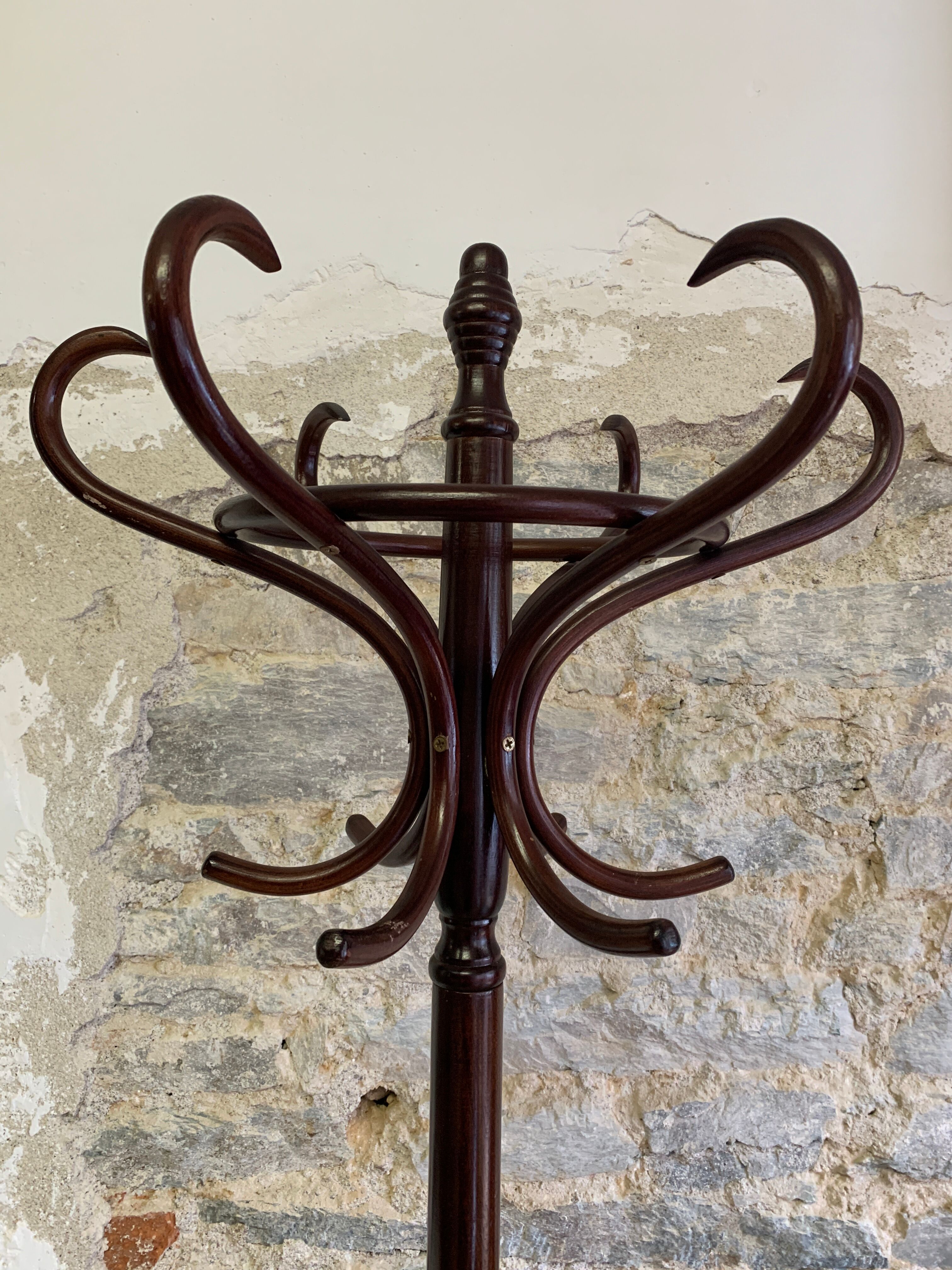 Parrot coat rack