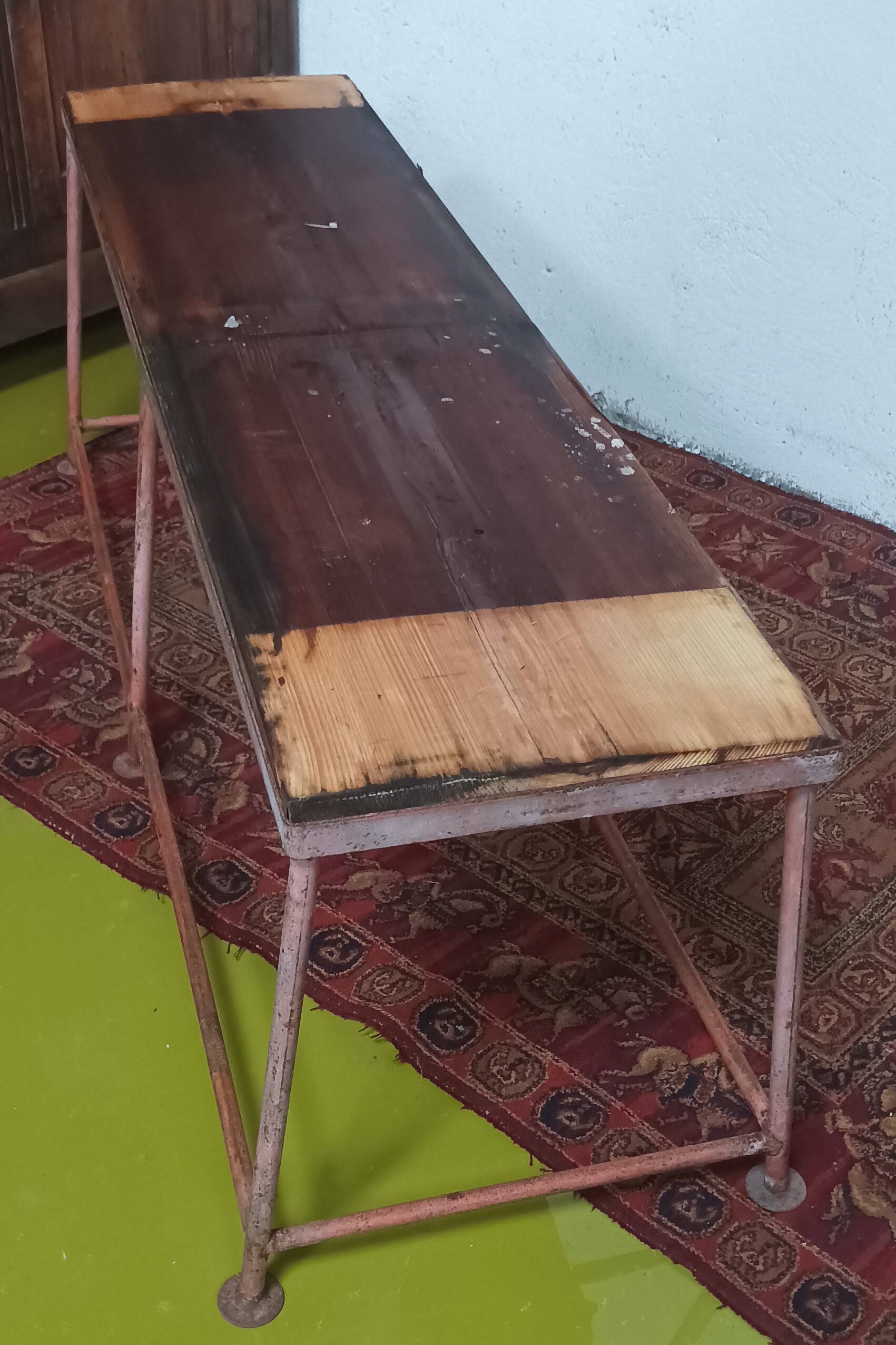 Metal industrial bench