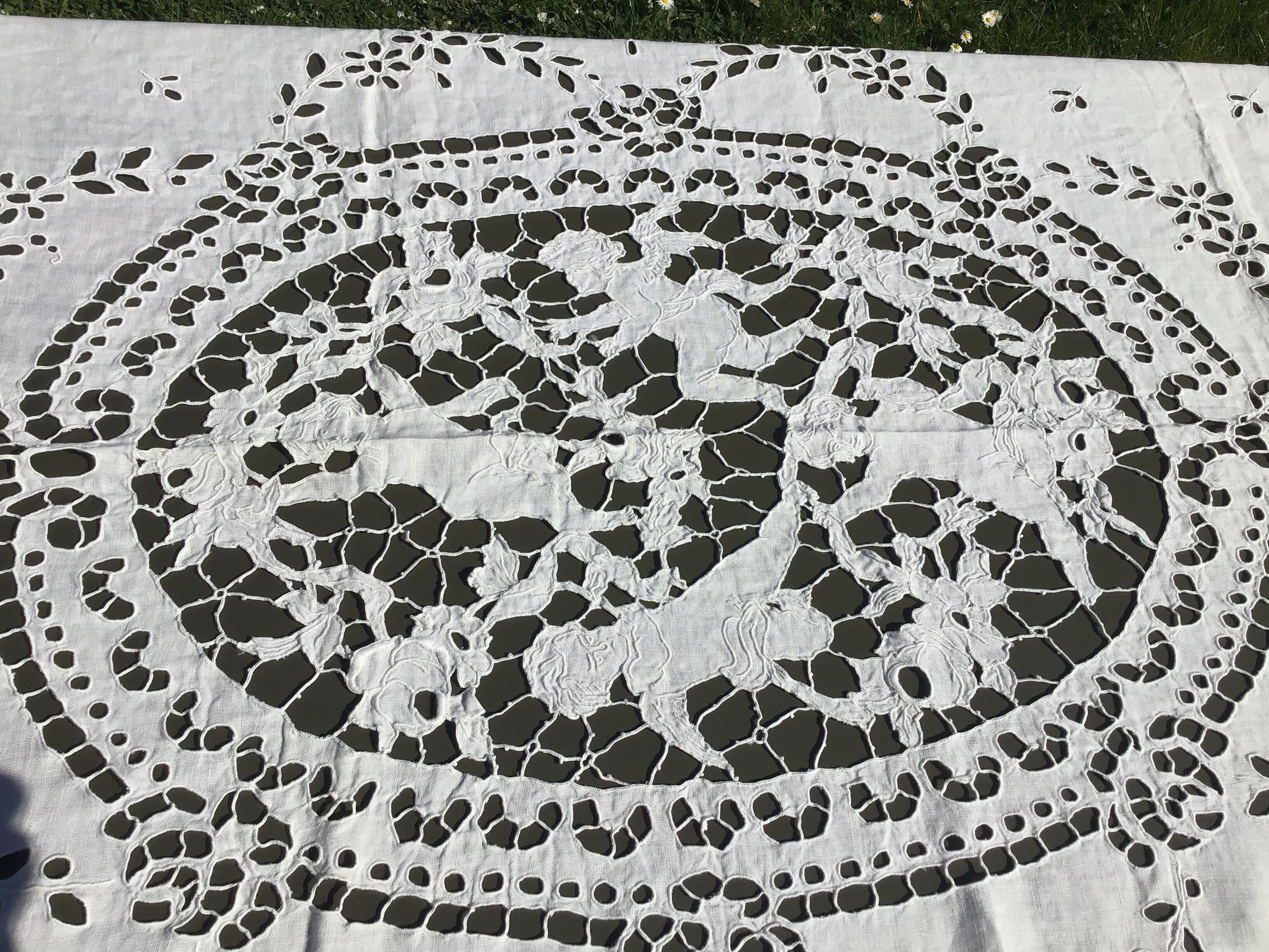 Richelieu embroidery coat fringed 2mx2m