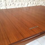 Liftable coffee table