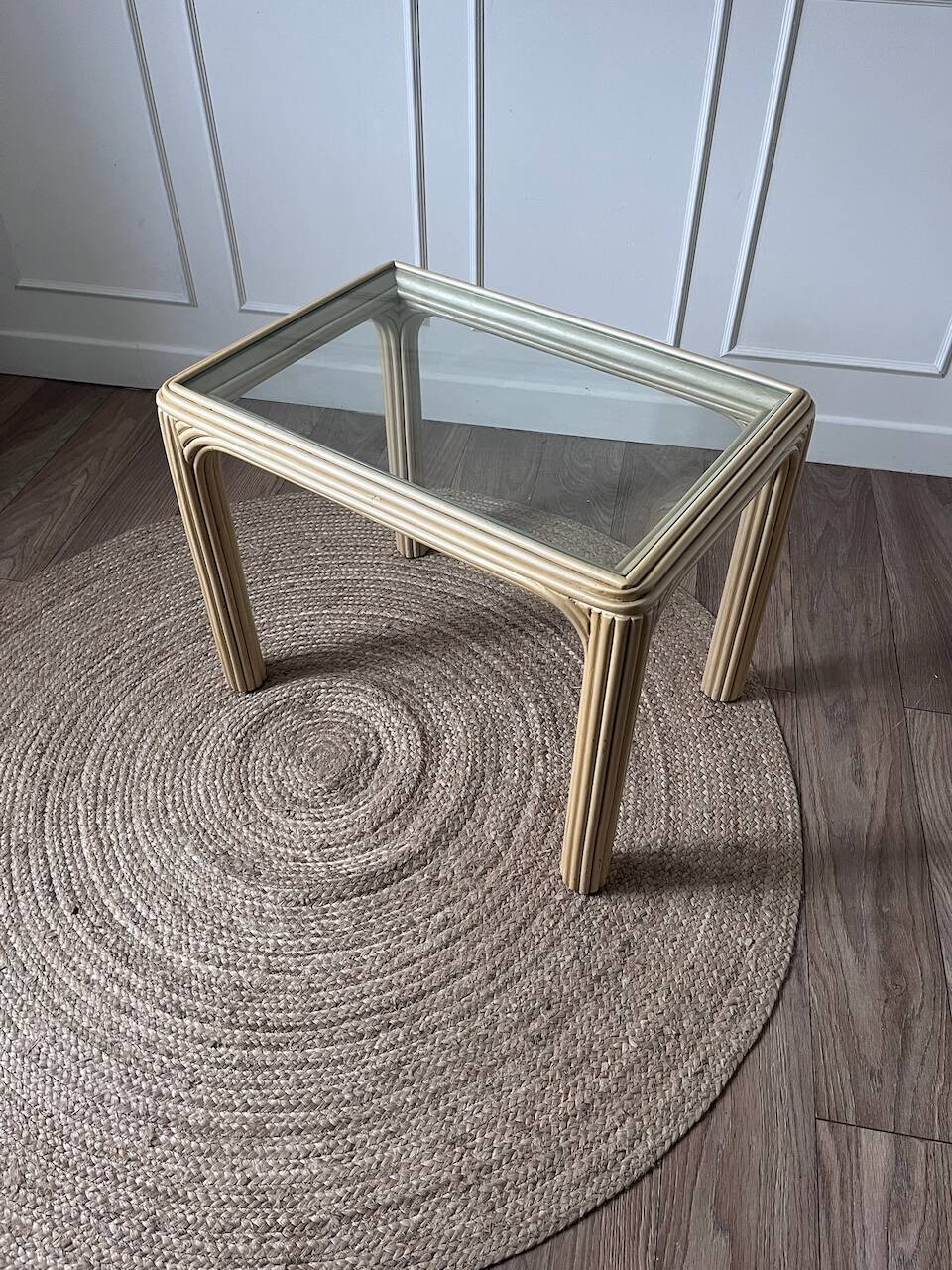 Table basse rotin doré