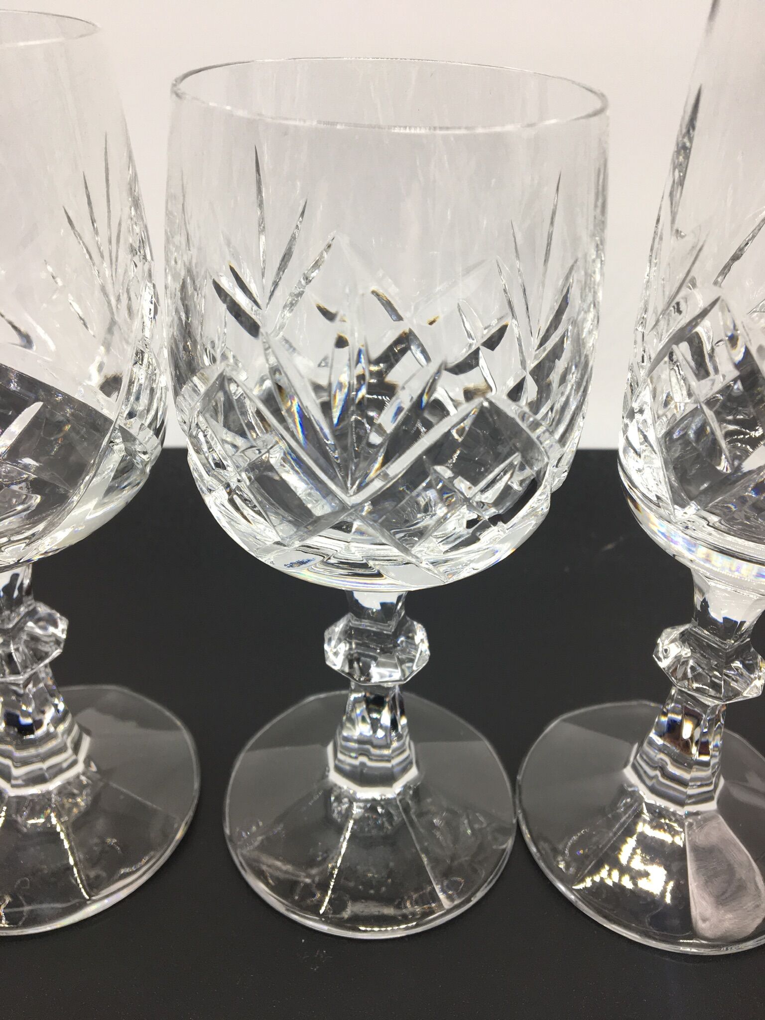Cut crystal glasses: duo, 6 champagne, wine and water glasses from the 60s