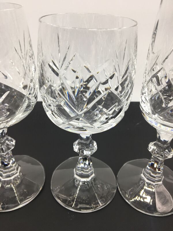Verres en cristal taillés : duo, 6 verres  champagne, vin  et eau années 60