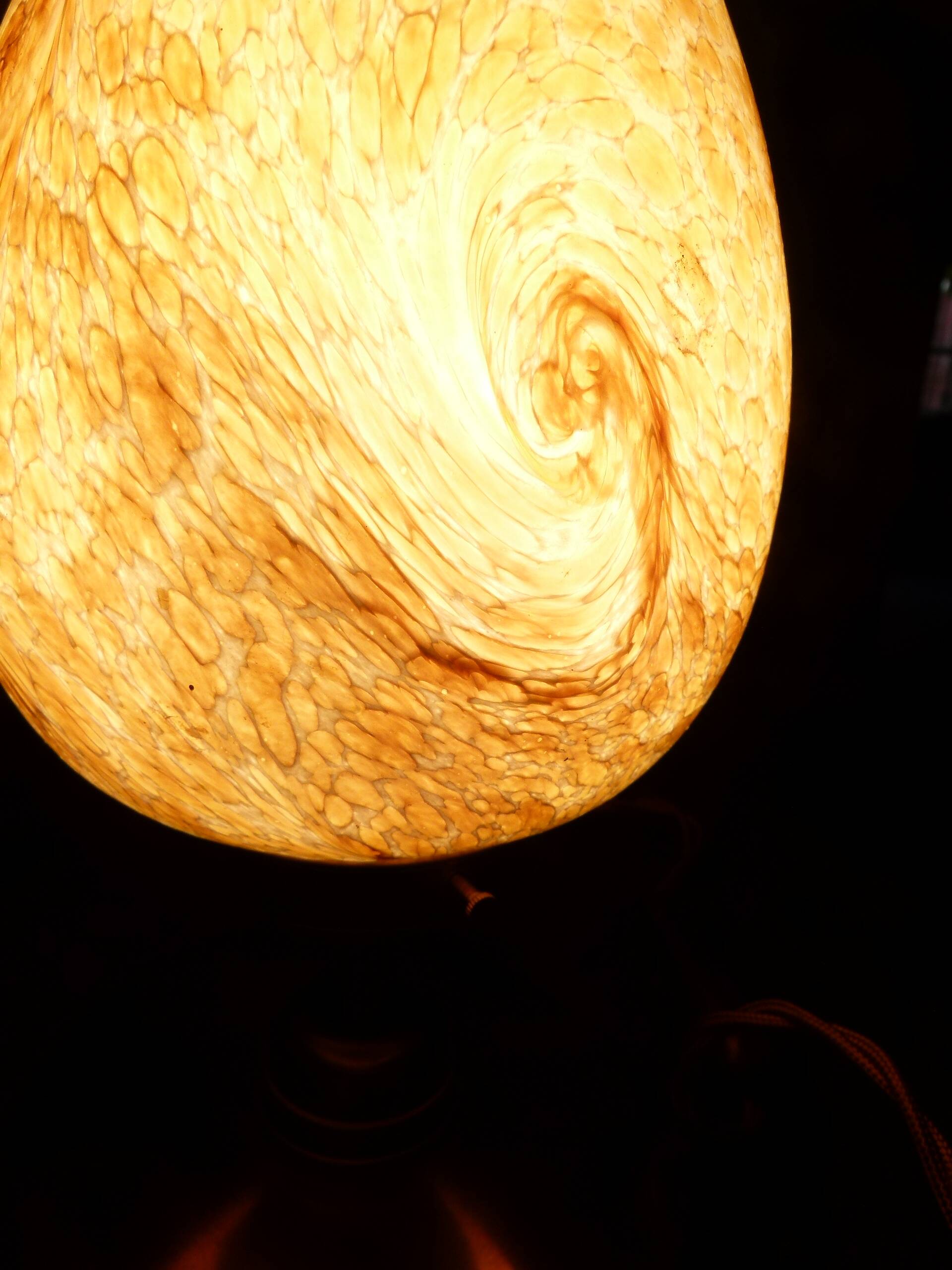 Lampe de table Candia papillon en verre Loetz