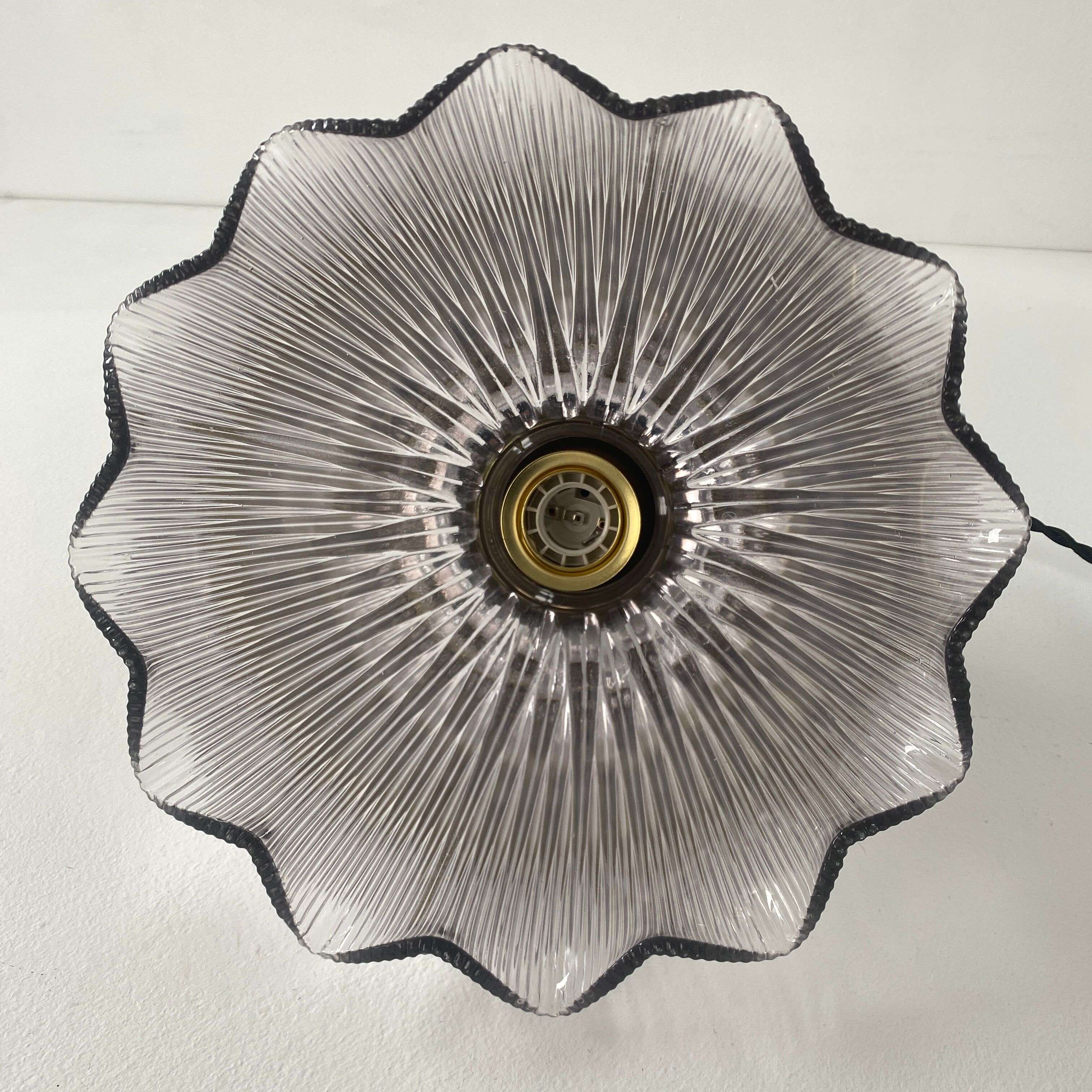 Old suspension glass holophane 25.5 cm vintage