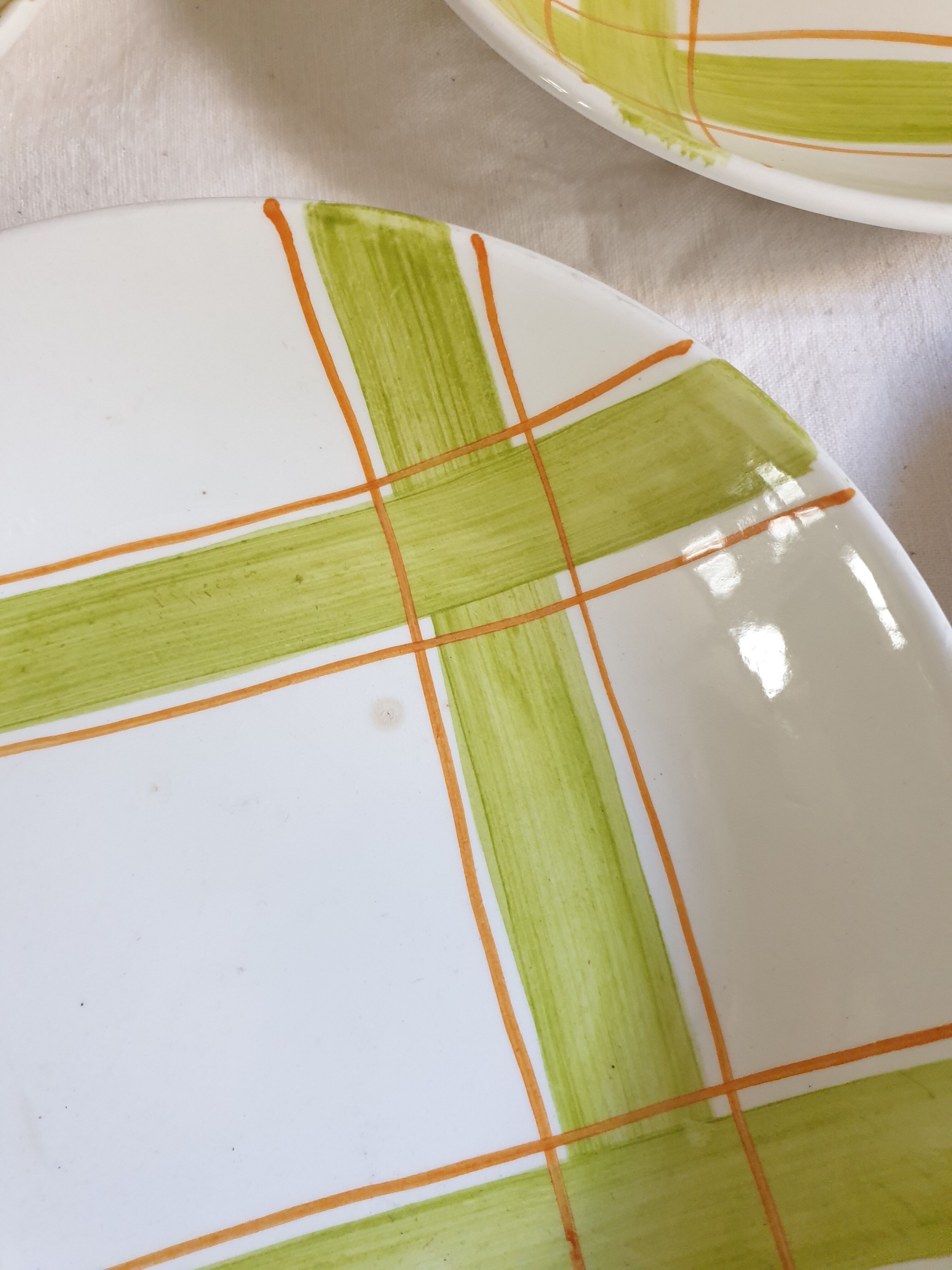 Suite of 9 plates Longchamp 60's