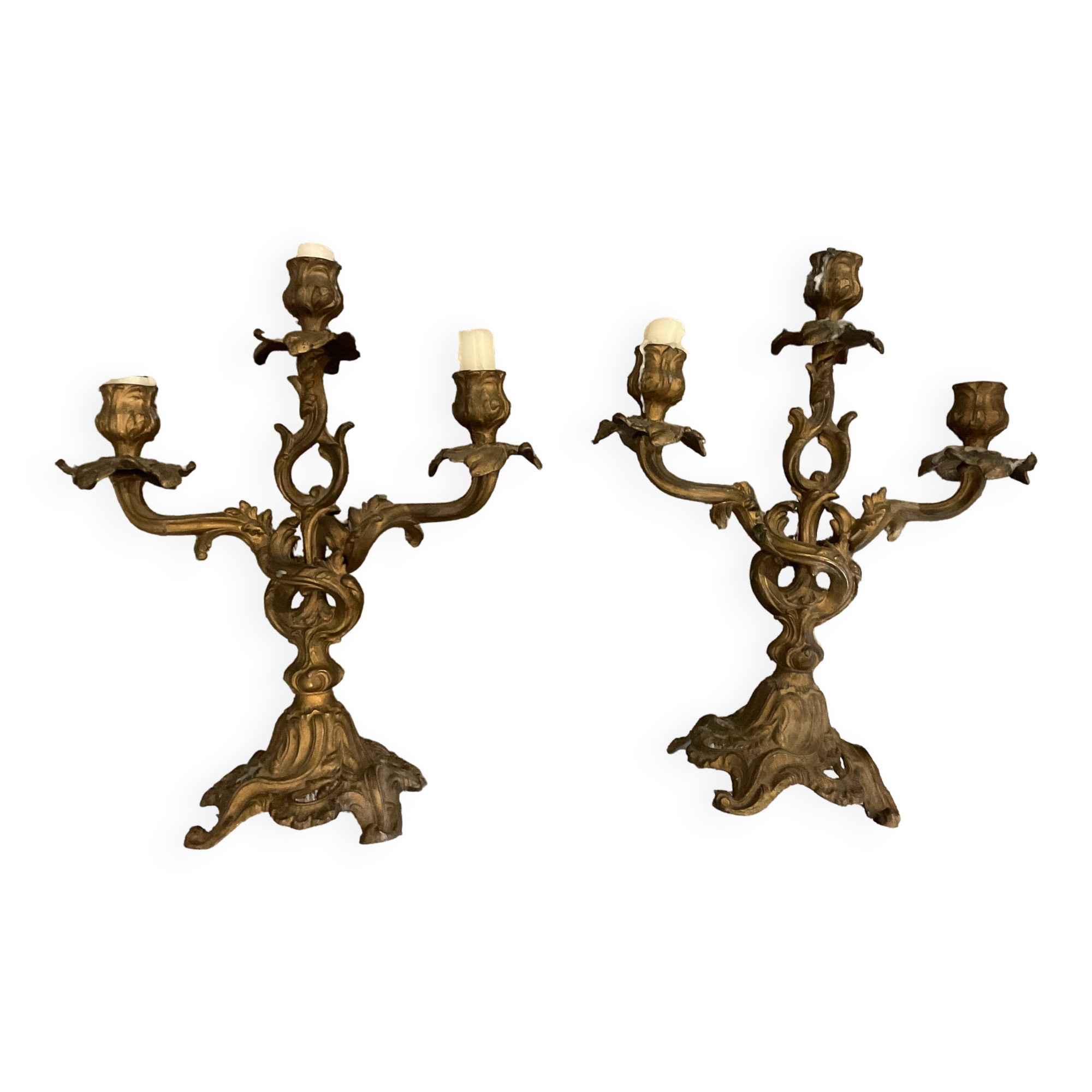 Pair of 3-branch candlesticks. Bronze