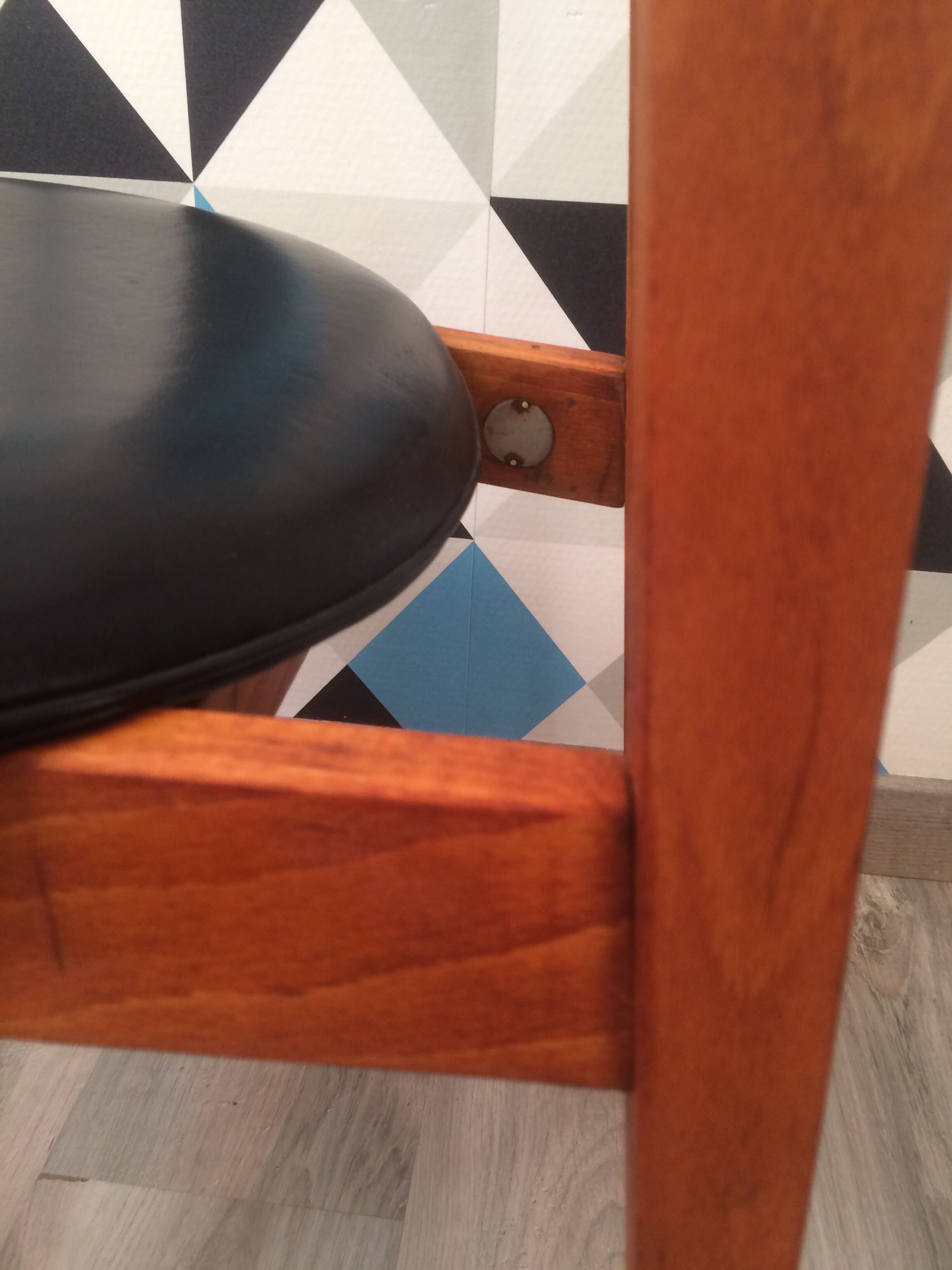 Chaises modèle "fontaria" de chez baumann vers 1970