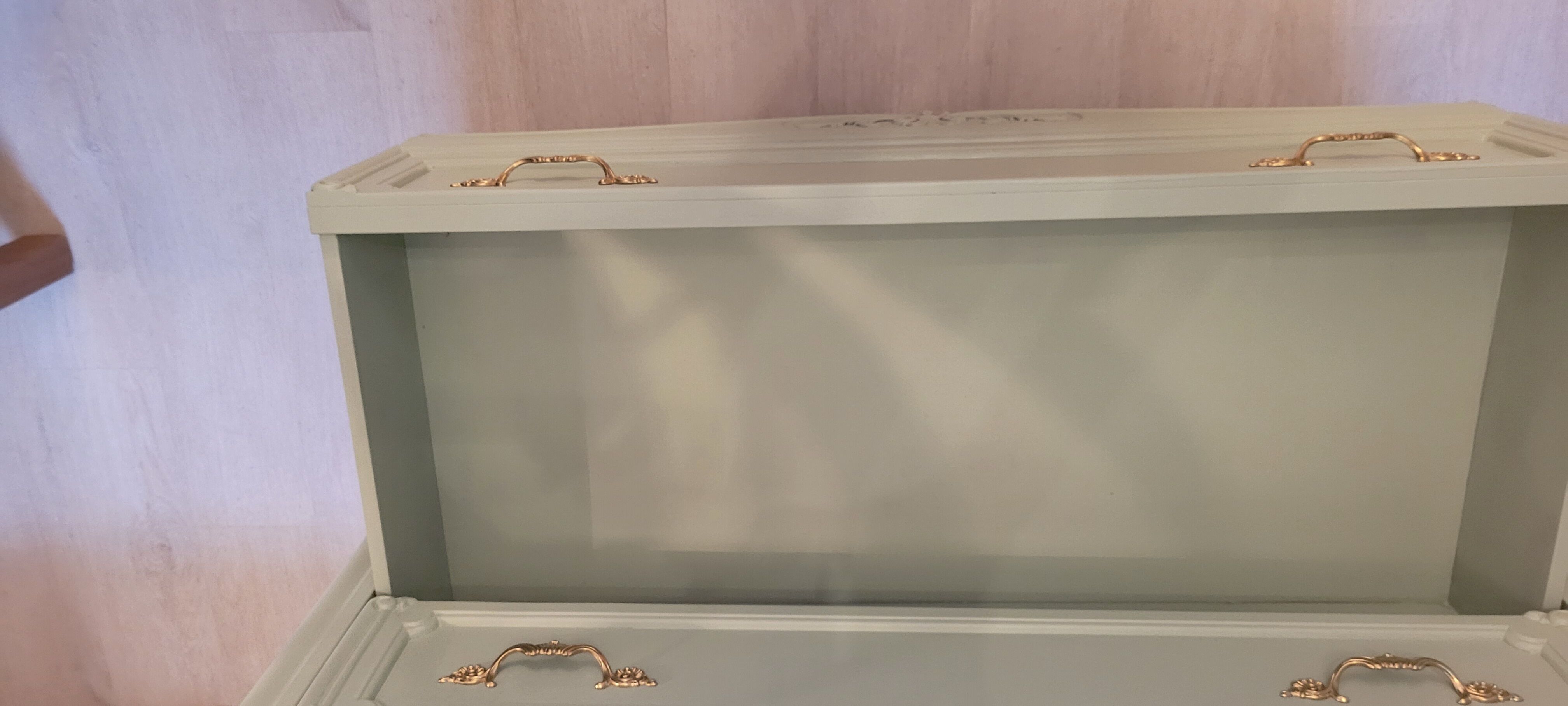 Louis XV style chest of drawers