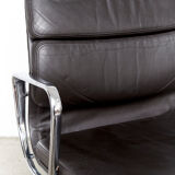 Charles & Ray Eames Soft Pad Chair EA 207 for Herman Miller