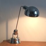 Jumo 600-100s articulated office lamp