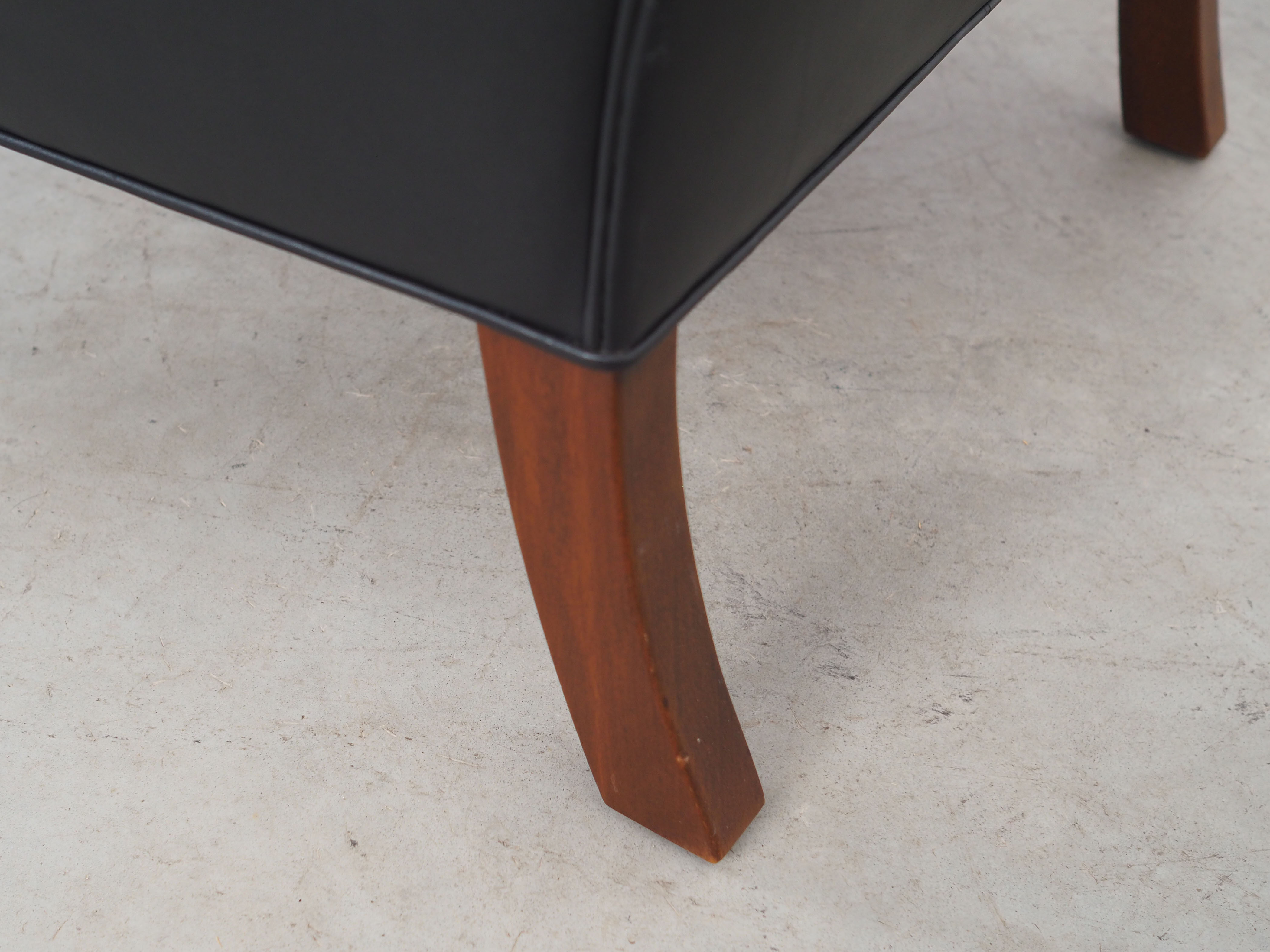 Black leather armchair, Danish design, 1970s, production: Denmark