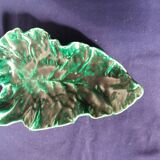 Artist's cup in the shape of a leaf in slip signed