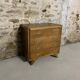 Vintage chest of drawers with 4 drawers and tapered legs.