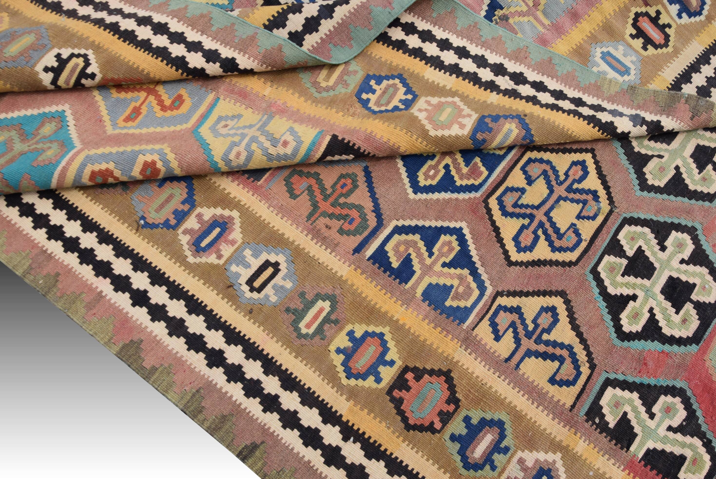 Kilim Rug Made By The Gashgai Tribes In Iran: 1.60 X 2.95 Meters