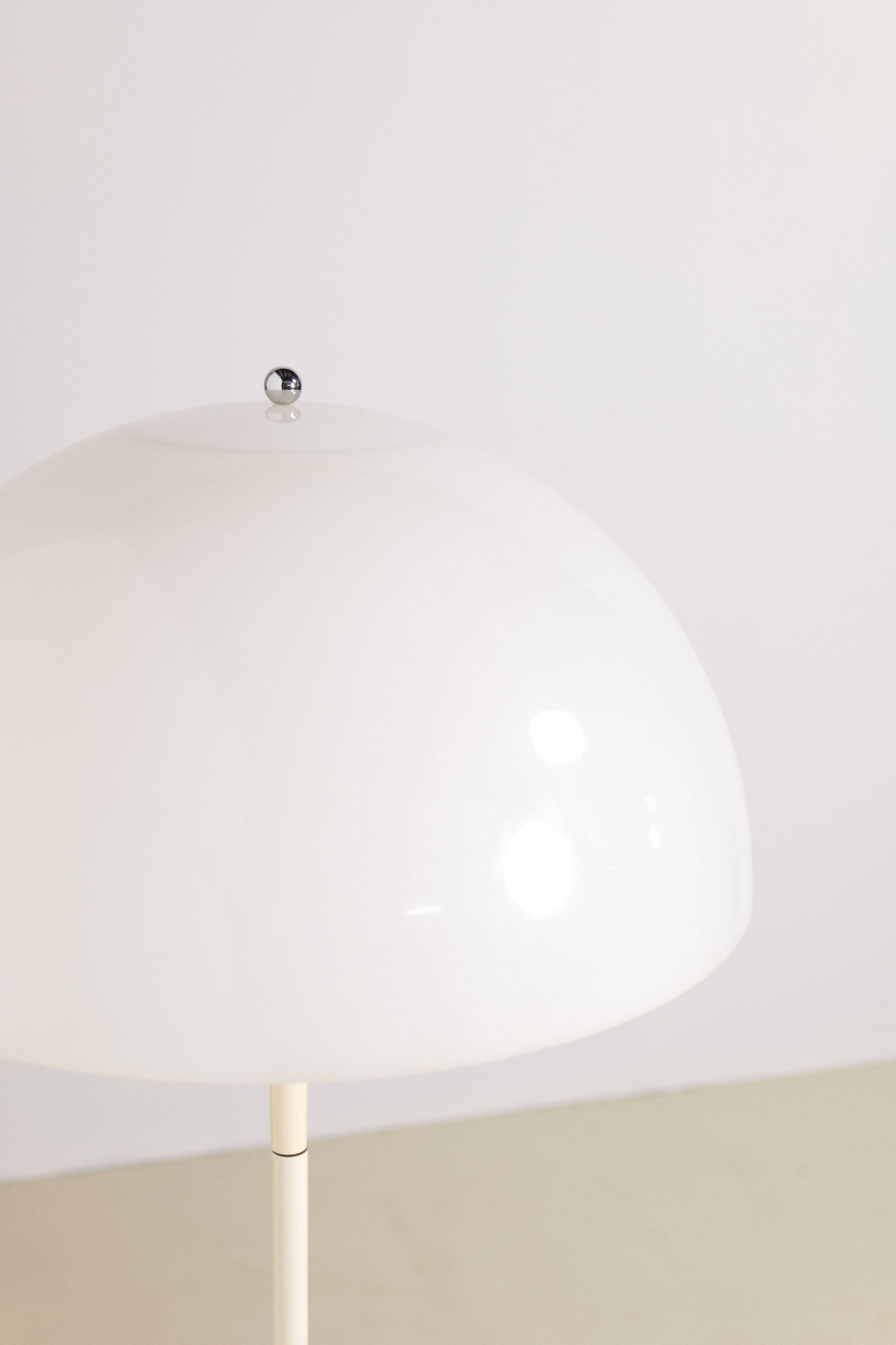 Lampadaire vintage Panthella de Verner Panton, Louis Poulsen, 1984