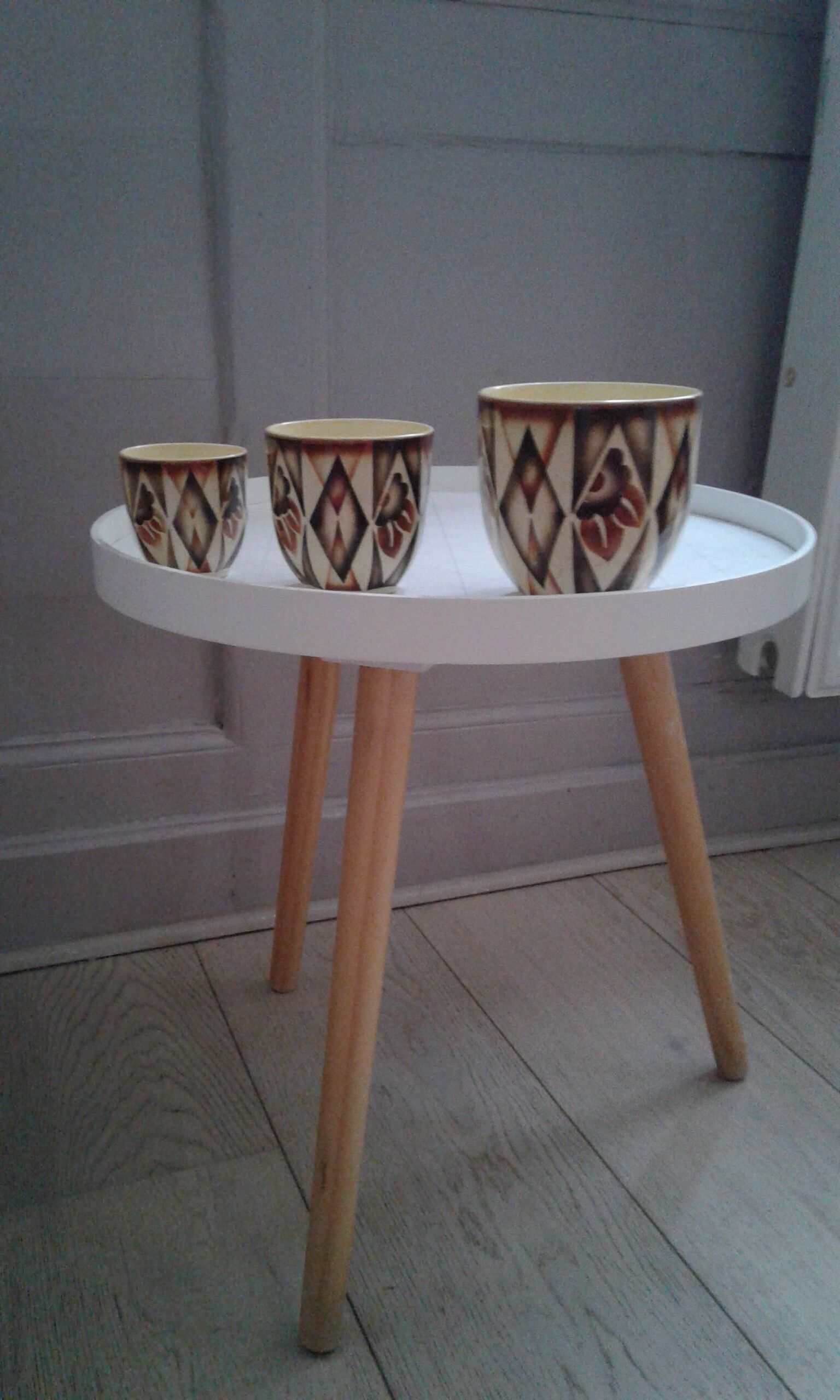 Hidden art deco pots