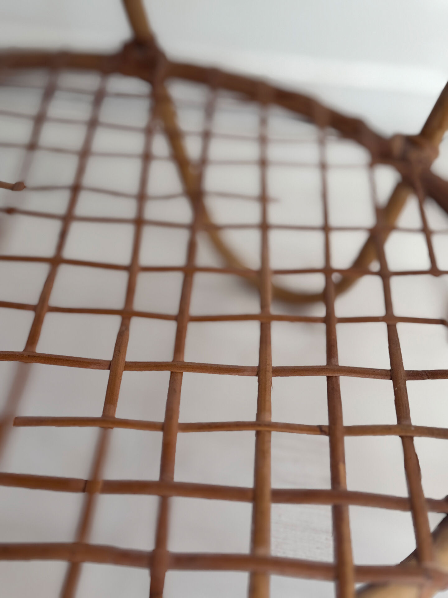 Table en rotin vintage des années 60