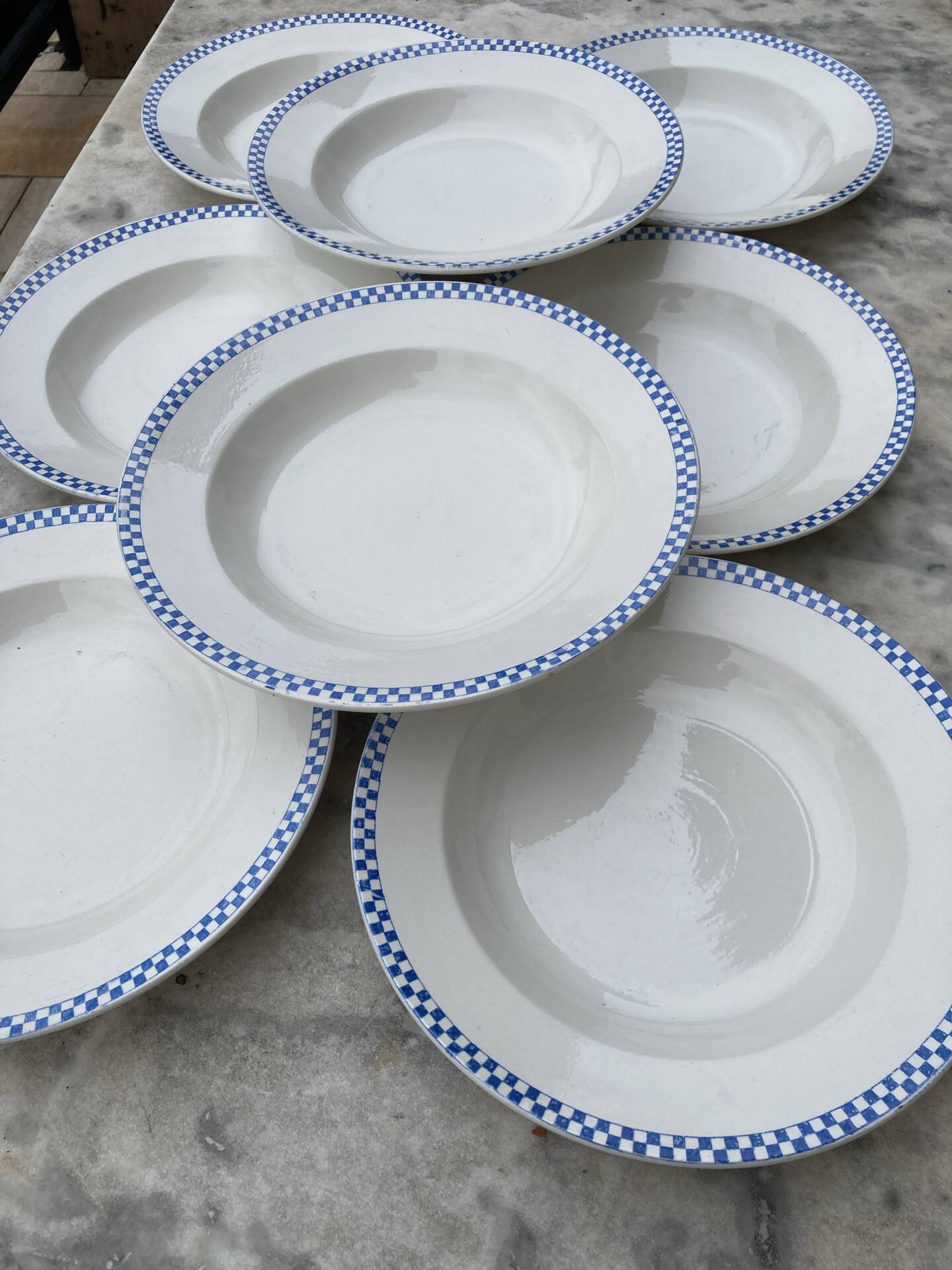 Opaque blue checkered plates Sarreguemines