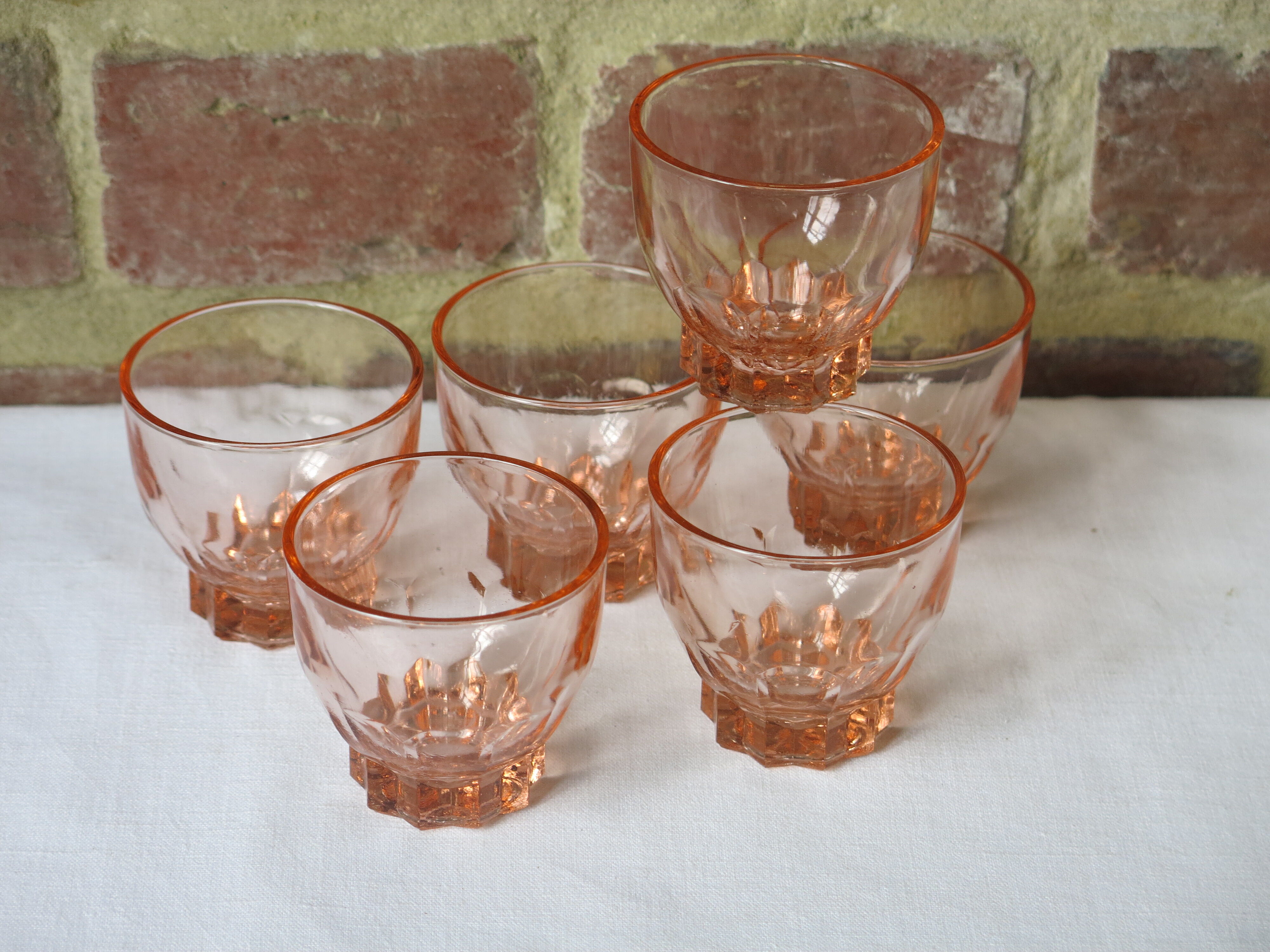 6 vintage pink glasses