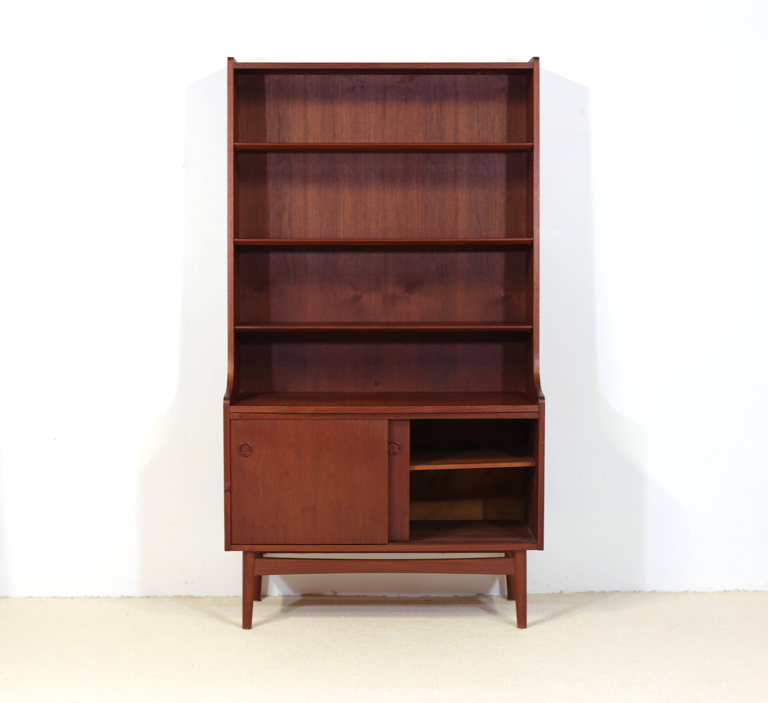 Library buffet Johannes Sorth