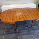 Table ronde extensible scandinave en teck, années 1960