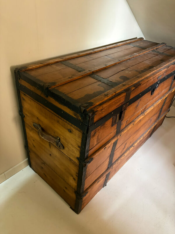 Malle en bois