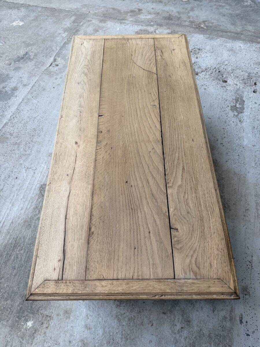 Table basse en chêne fin XIXème
