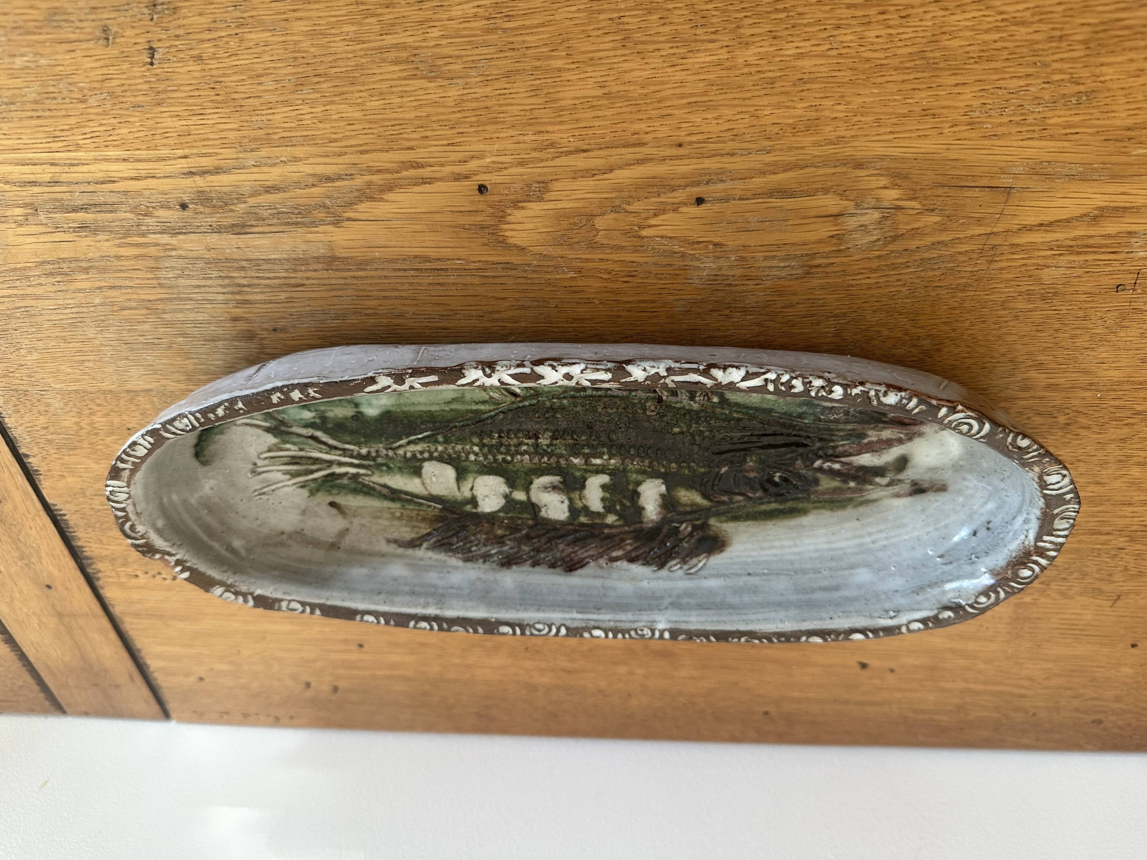 Unique ceramic plate with fish decoration - signed Albert Thiry
