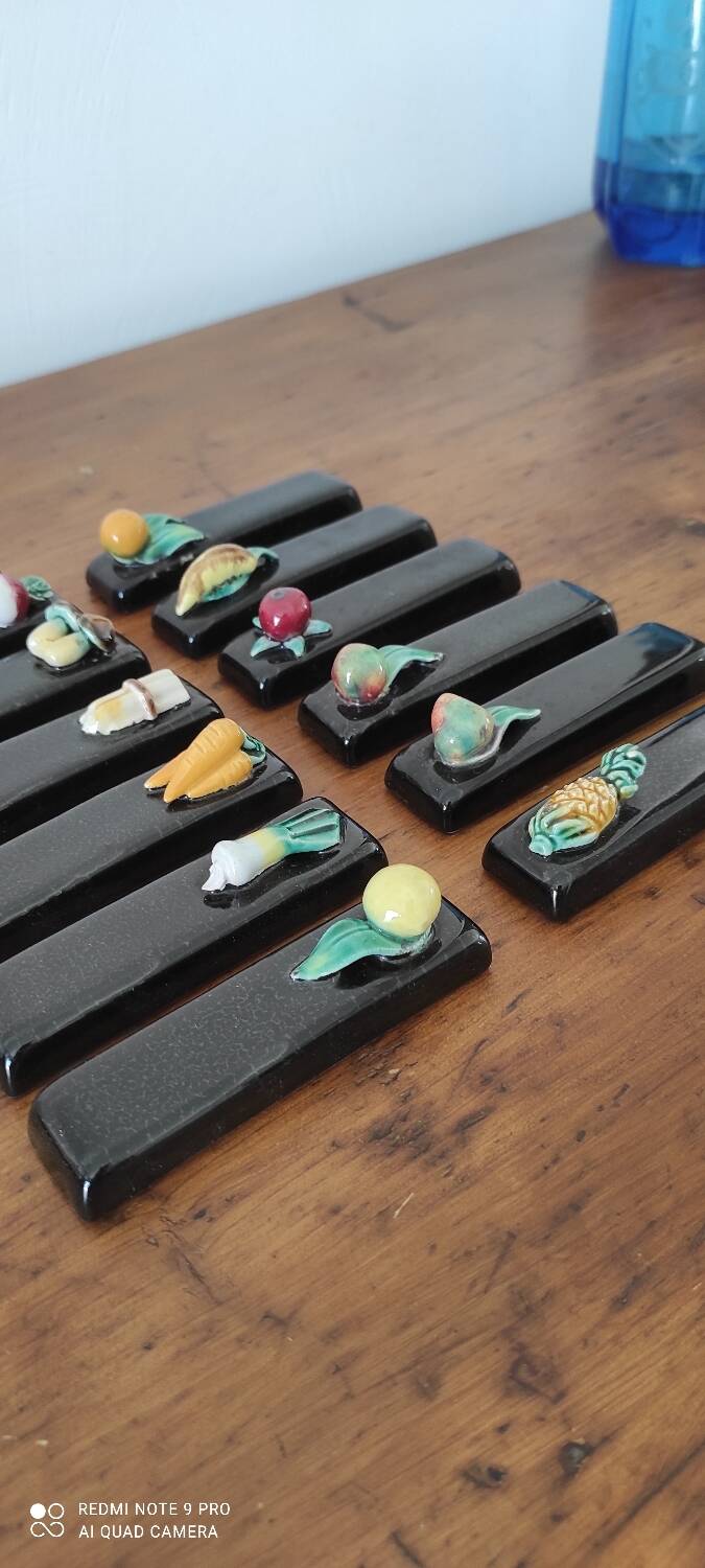 Ceramic knife holder set