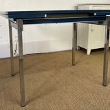 Formica table with extensions