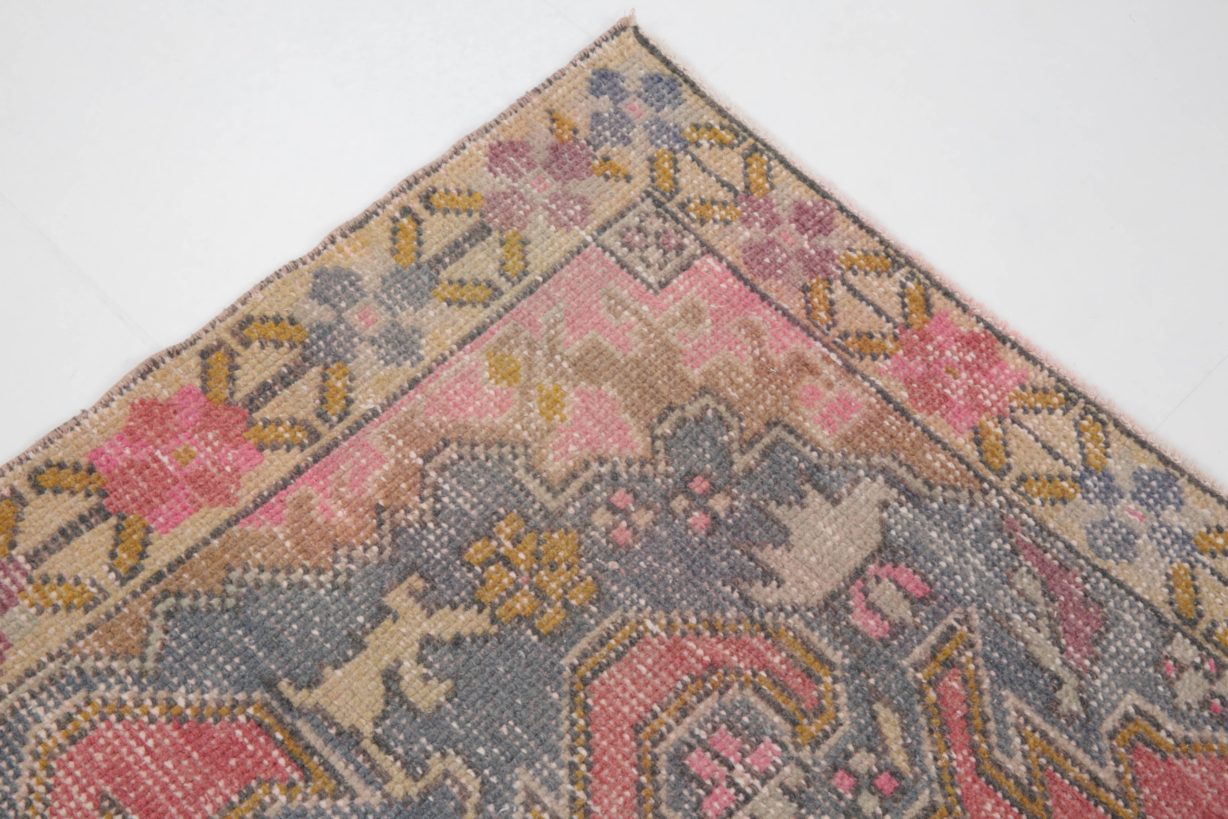 4x8 Rug For Guest Room Red & Pink Vintage Rug, 124x230Cm SK 3780