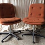 Paire de fauteuils pivotants 1970