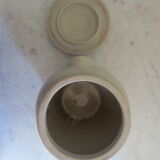 Vinaigrier in enamelled sandstone