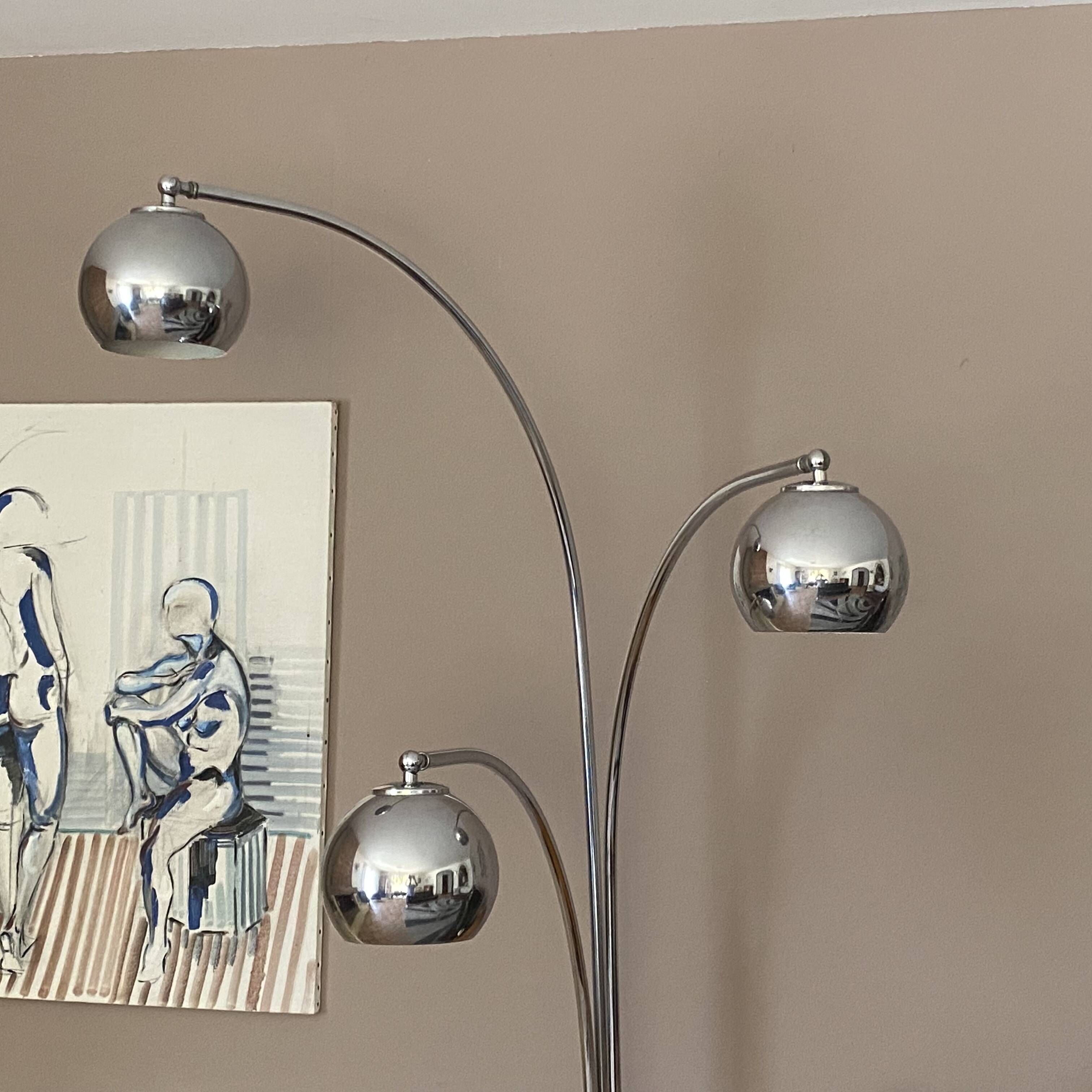Lily of the Valley floor lamp by Goffredo Reggiani. 1970.