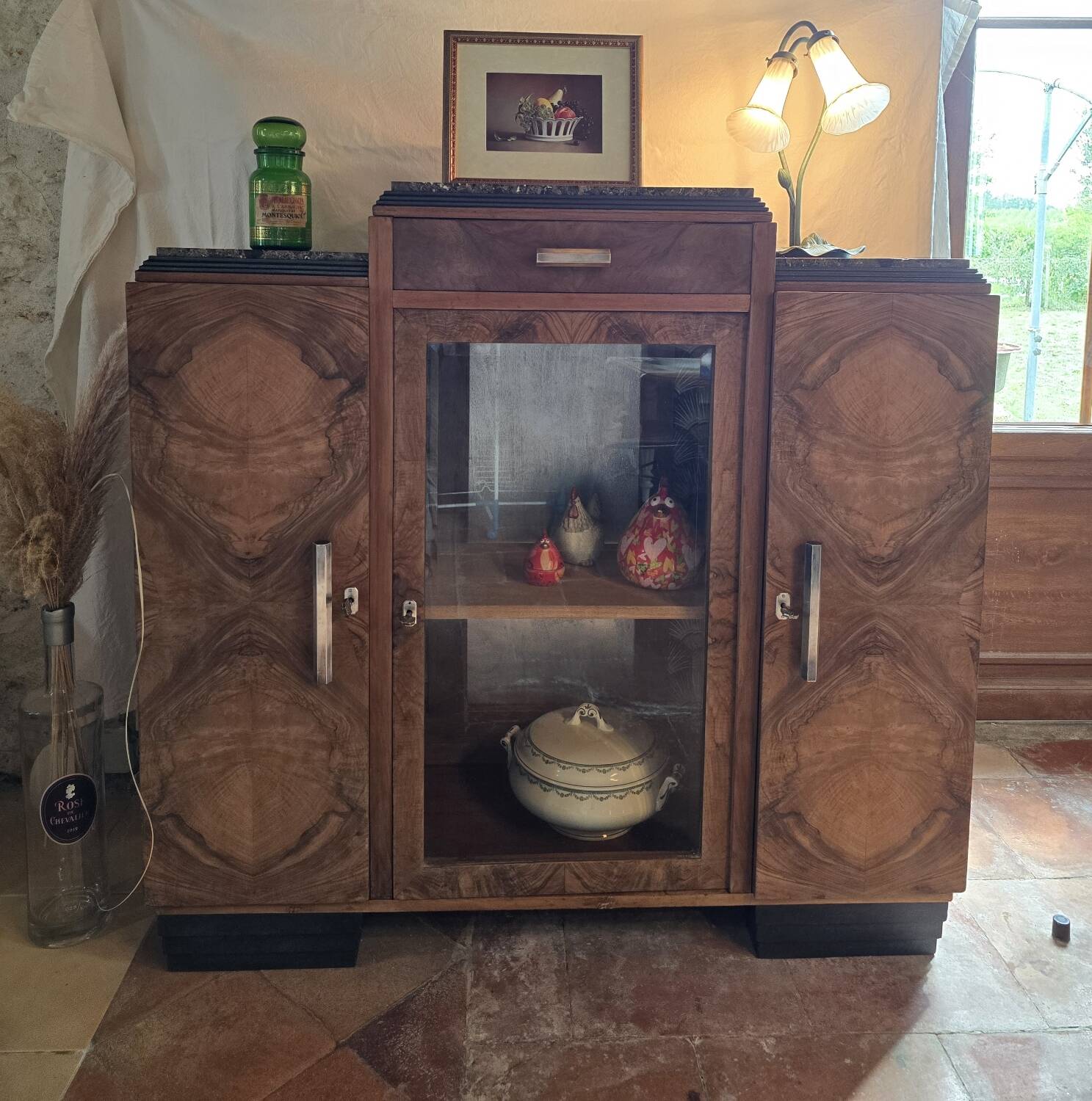 Buffet vitré Art déco en bois et marbre