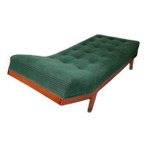 Vintage daybed