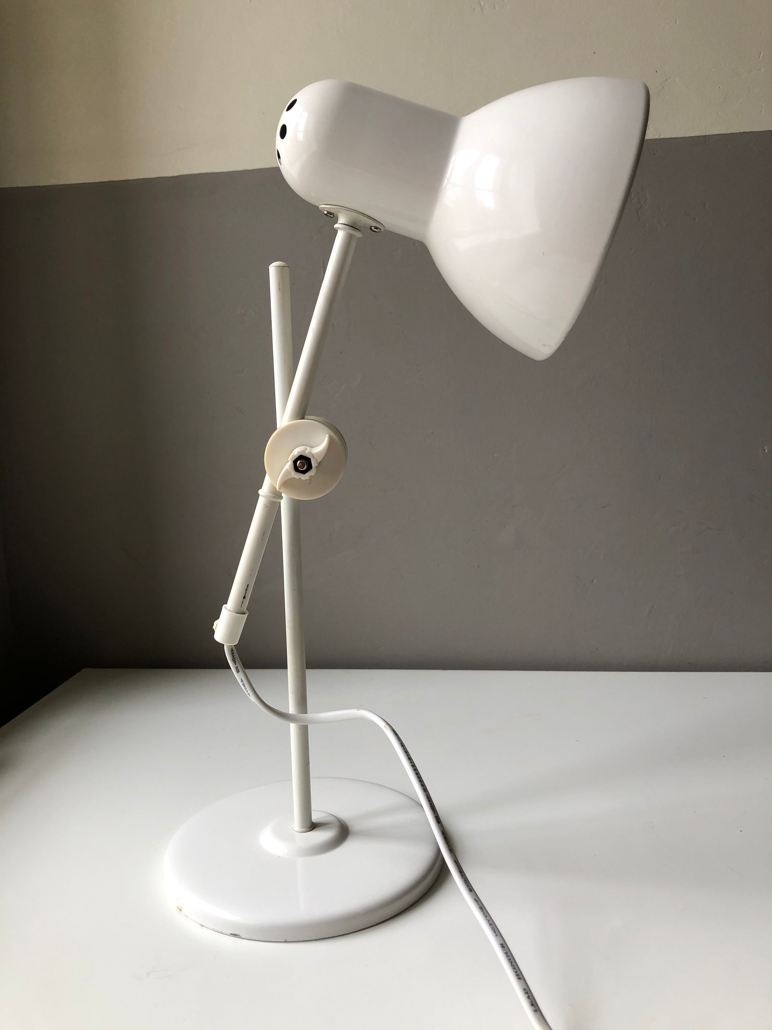 Lampe de bureau orientable blanche