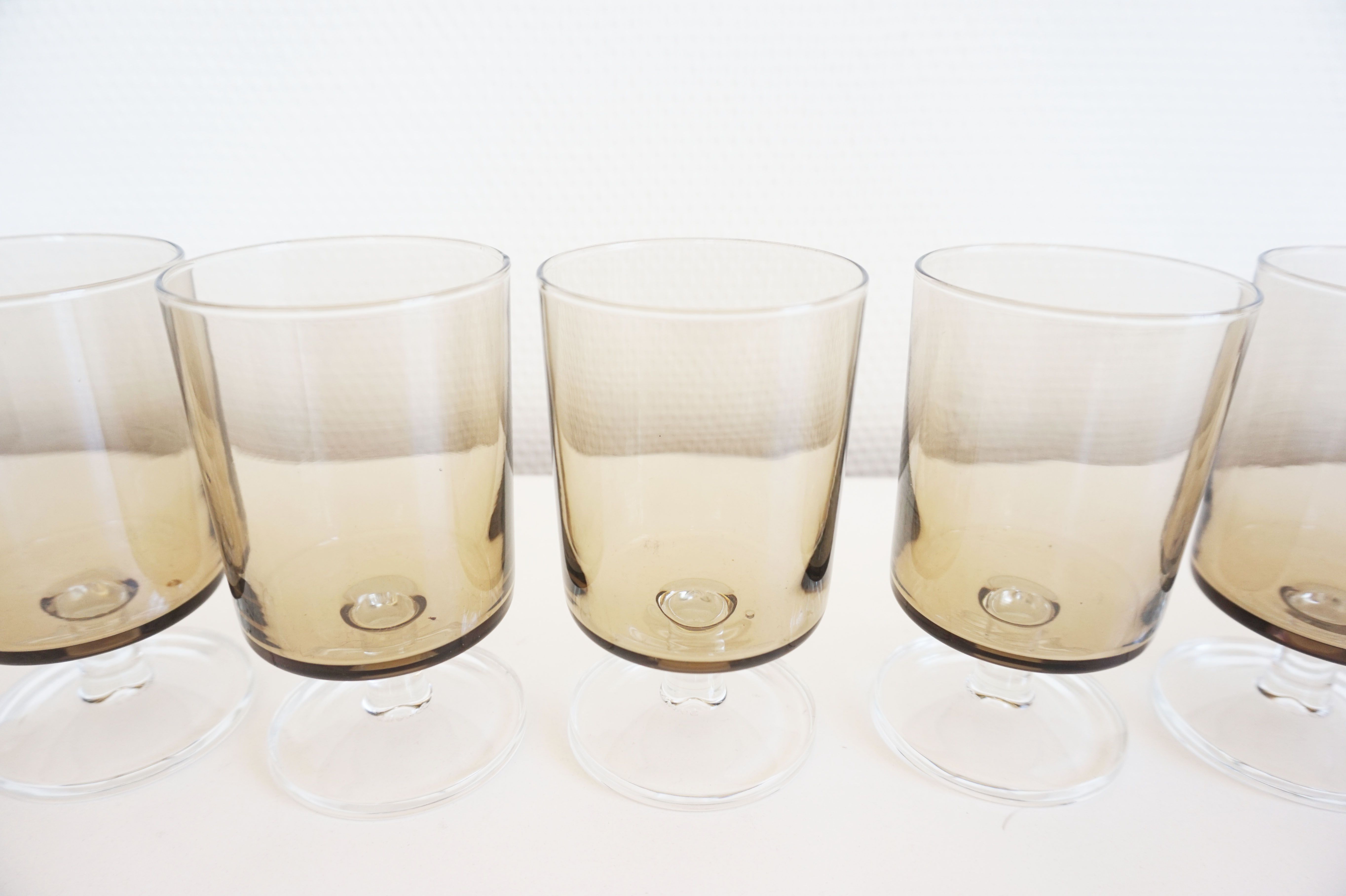 Lot of 10 1970 Luminarc black smoky glass walking glasses