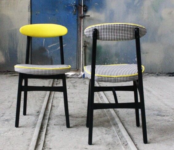 Chaise vintage "pied de poule"