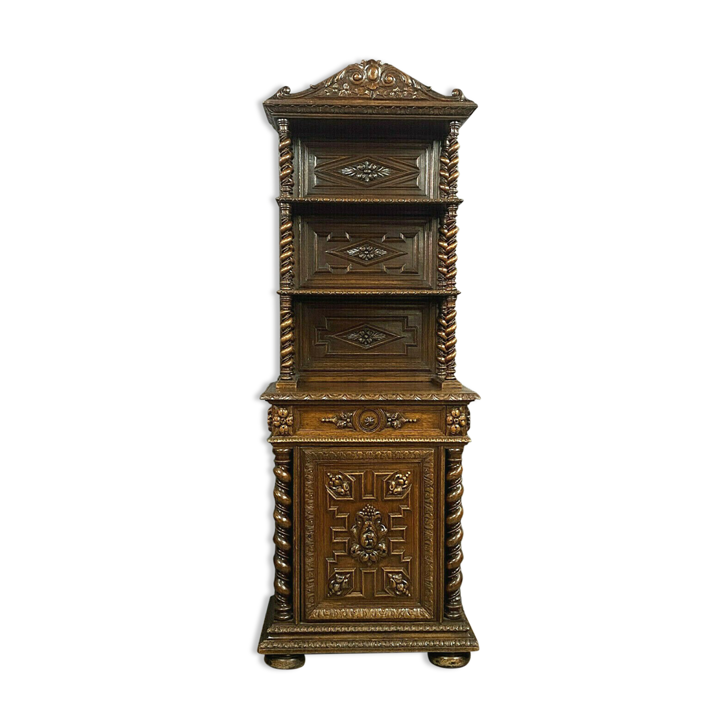 Furniture between two renaissance hunting lodge in solid oak around 1850.
