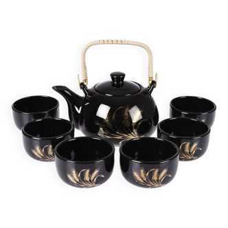 Japanese tea service, teapot and 6 cups, black, gold pattern.