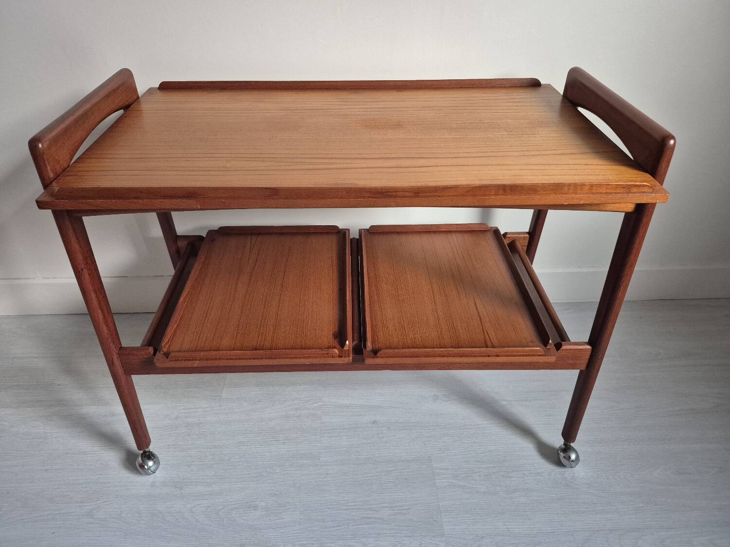 Samcom Serving Cart 1960
