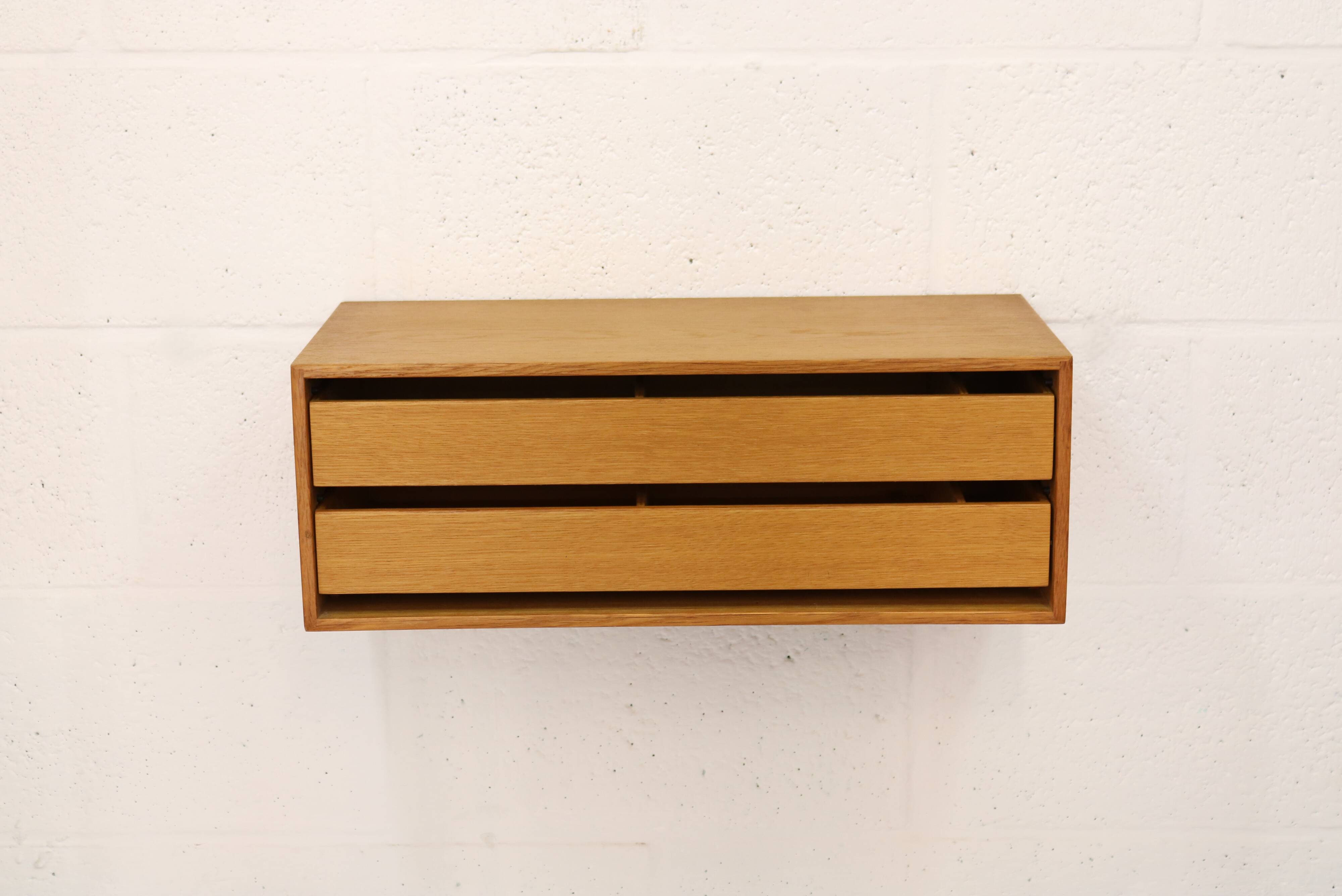Rare floating nightstand  in oak wood with  drawers - Denmark 70